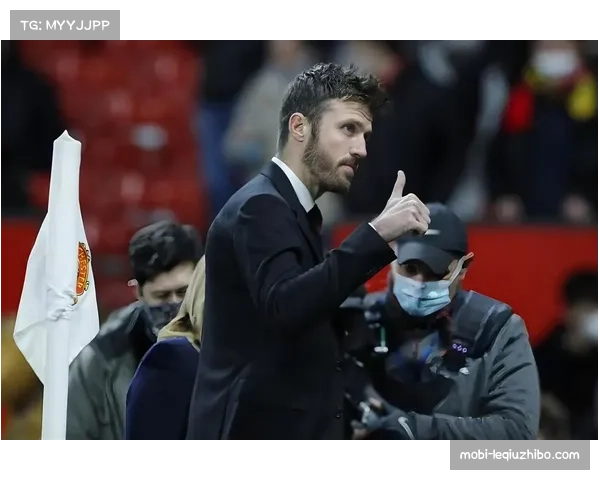 卡里克战术心理建设 球员信心恢复与战术执行力提升的关联分析 卡里克战术心理建设 球员信心恢复与战术执行力提升的关联分析