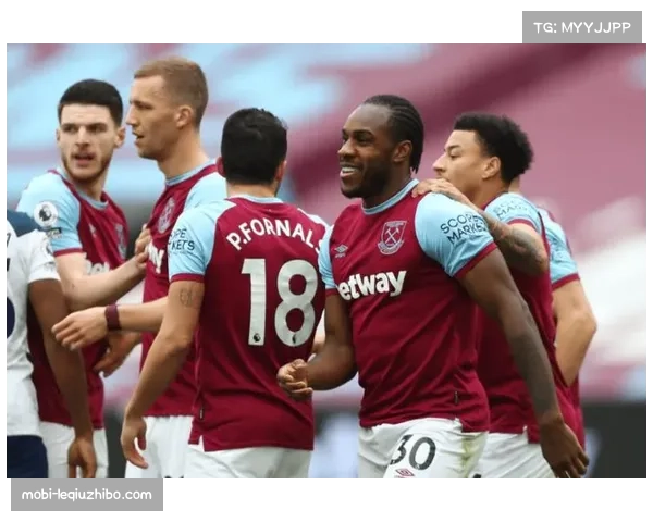 西汉姆联身体对抗风格 定位球机会面对维拉防线的利用